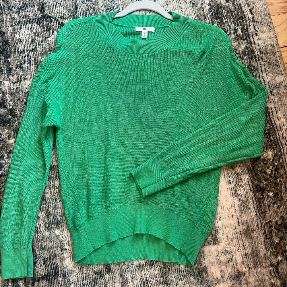 Green light sweater